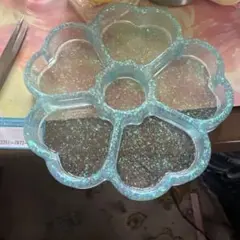 花型透明樹脂トレイ（グリッター入り）