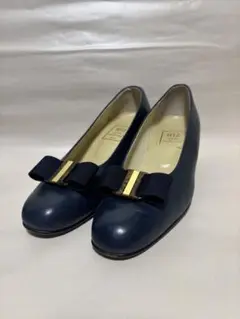 【美品】RIZ ネイビー リボン付きパンプス　23センチ