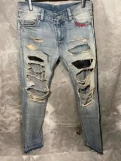 ZAC VARGAS Damaged denim