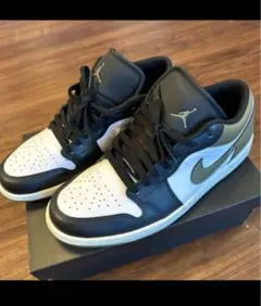 Air Jordan 1 Low ホワイト/ブラック/オリーブ
