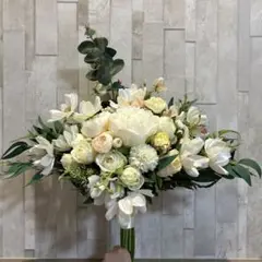 【美品】ホワイト　グリーン系 クラッチブーケ 造花 ウェディング 前撮り 挙式