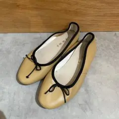 Item thumbnail for item 55a633c6-72ce-4cb6-b7ae-a065f6b1d144