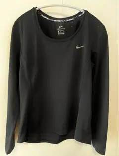 【週末値下げ】Nike DRI-FIT ブラック 長袖 トップス M レディース