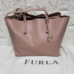 FURLA フルラ サリー レザートートバッグ A4サイズ可 保存袋 チャーム付