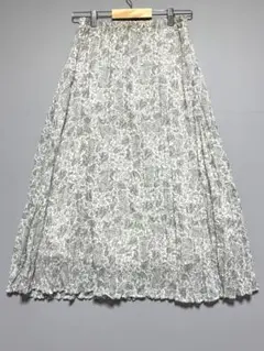 アースミュージックエコロジー　美品　グレー系プリーツロングスカート　ペイズリー柄