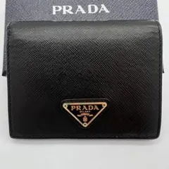 【極美品】プラダ 折り財布 サフィアーノレザー 三角ロゴ 黒 現行