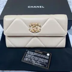 ✨Gカード、シリアルナンバー、箱付✨CHANEL19ロングウォレット