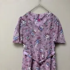【訳あり】レトロワンピース(M相当)パープル花柄ベルスリーブベルト付き　ロング丈
