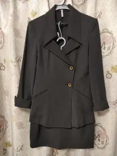 Item thumbnail for item c3ba355d-0114-424a-b867-818df0b7ceba