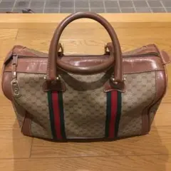 自信に繋がるGUCCIしっかりした皮で丈夫中は綺麗です。アンティークな飾りにも