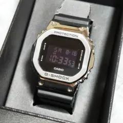 即発送 試着のみ 美品 カシオ 腕時計 G-SHOCK GM-5600U-1JF