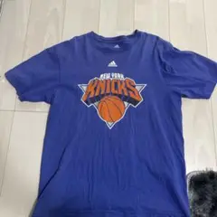 adidas new york KNICKS tシャツ