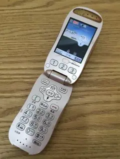 Z2K086◆動確済み◆ ドコモ ガラケー 携帯電話 ロゼ F-07A