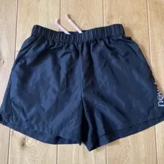 new balance ブラックショートパンツ Sサイズ