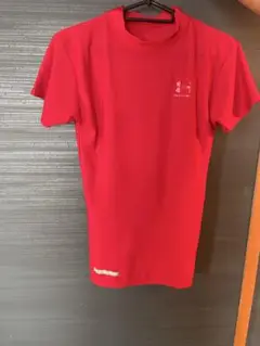 Under Armour 赤 半袖シャツ