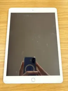 Apple iPad シルバー 本体 第7世代　32GB
