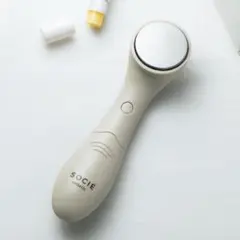 Item thumbnail for item 601c22ff-35a2-41f8-a21f-610ad85cb4da