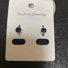 オニキス　六角形　ピアス　軟骨ピアス　シャフト６ミリ　ネジ止め
