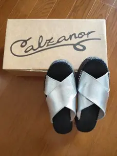 カルザノール Calzanor シルバー クロスウエッジ サンダル（約23cm）