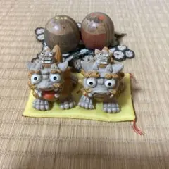 シーサー像と装飾球のセット