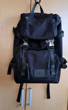 ブラック 多機能ナイロンリュック　バックパック　ビジネスバッグ　通勤通学に❗
