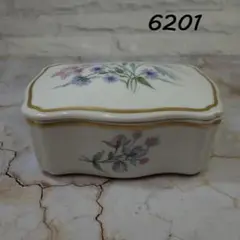 Item thumbnail for item 3b695c84-8d4e-4f21-abca-42a231db15f6