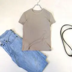 ユニクロ◇ソフトリブクルーネックTシャツ『M』ベージュ　肌触りが良い　ストレッチ
