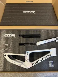 Item thumbnail for item 05296939-8d96-406a-8cbb-0577119008f6