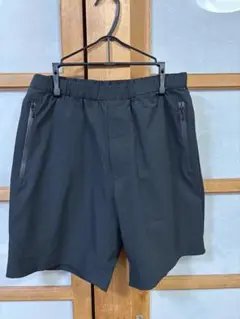 デサント　ブラックショートパンツ S