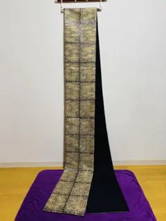 黒地に金糸の小花柄（刺繍）の袋帯