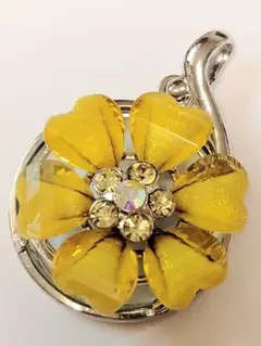 5736 ルーペ ペンダントトップ お花
