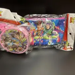 トイストーリー　丸型ネックポーチ・舟形ポーチ　ピンク色セット