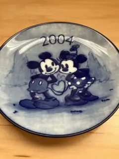 ディズニー　イヤープレート　2004年