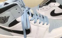 新品 未使用 NIKE ナイキ ジョーダン1 AJ1 水色 紐　着色有り