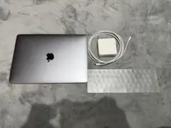 タッチバー 美品 Apple MacBook Pro13インチ 本体 充電器付き