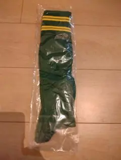 Mizuno 緑色ソックス 黄色ストライプ
