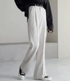 cussil　タグ付き　TRストレッチルーズシルエットハイウエストフレアパンツ