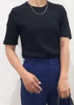 ユニクロ　リブクルーネックT