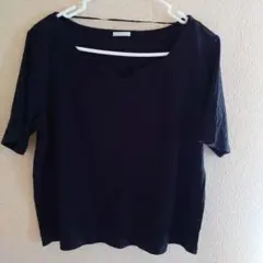 GU ブラック Vネック 半袖シャツ XXL