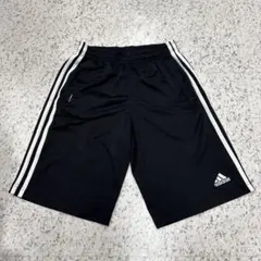 adidasアディダス Climalite 黒ハーフパンツ　160cm