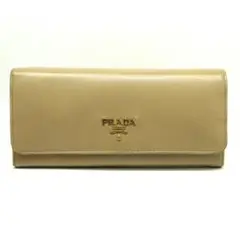 PRADA(プラダ) 長財布 - ベージュ