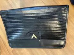 ブラッククラッチバッグ