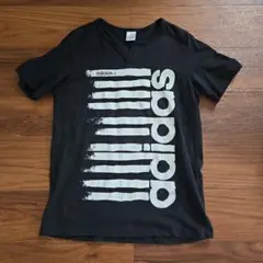 adidas NEO ブラック Vネック Tシャツ