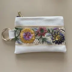 刺繍 ミニポーチ