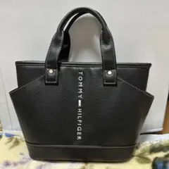 TOMMY HILFIGER ブラック トートバッグ