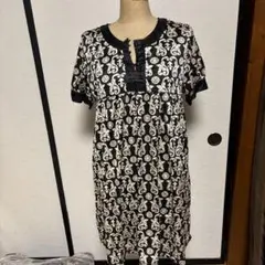 花柄 半袖チュニック 黒と白
