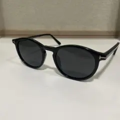 トムフォード ブラックラウンドサングラス