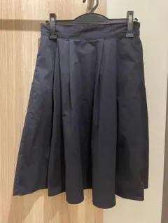 ネイビー プリーツひざ丈スカート ウエストゴム入り