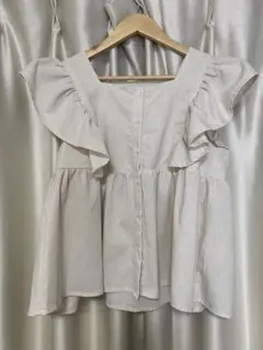 フリルデザイン ベージュ 半袖ブラウス Mサイズ