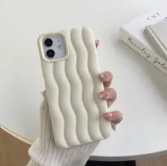iPhone13 iPhone14 ケース ホワイト ウェーブ 韓国 シンプル